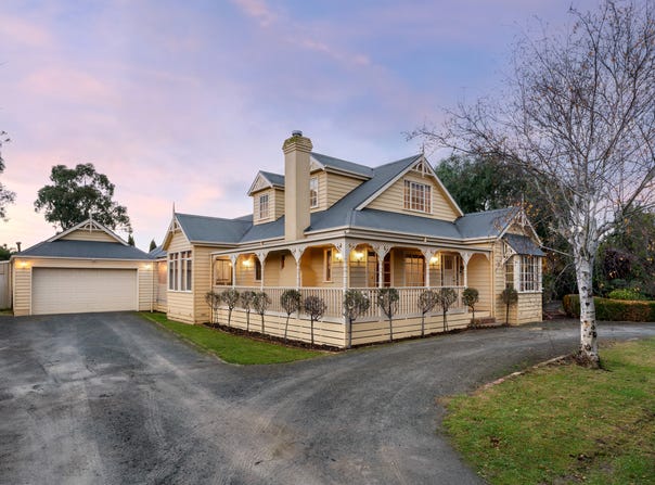 34 Railway Road, Clyde, Vic 3978