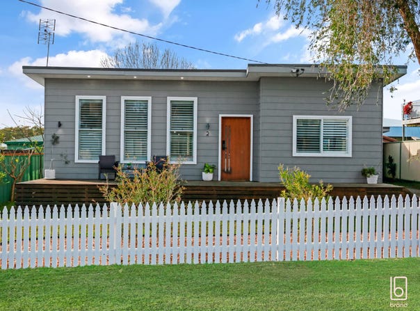 2 Second Avenue, Toukley, NSW 2263