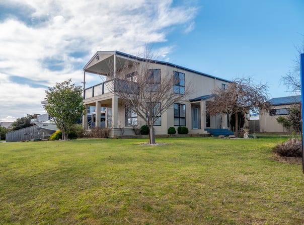 18 Wetherall Dr, Corinella, Vic 3984