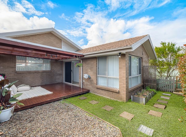 7/8 Merrivale Road, Mount Hutton, NSW 2290