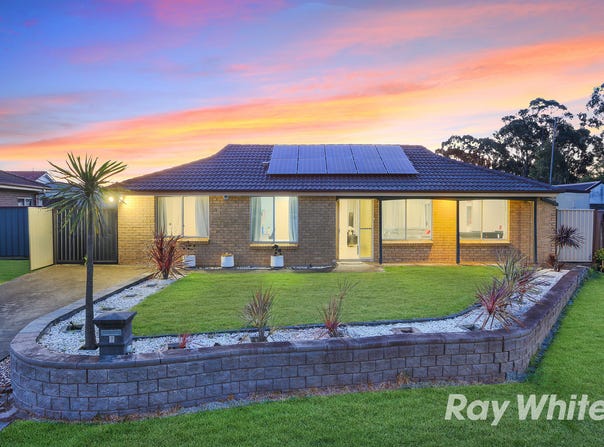 6 Coolong Crescent, St Clair, NSW 2759