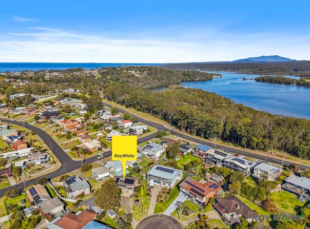 4 Coogee Place, Tuross Head, NSW 2537