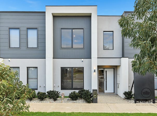 7 Zagros Street, Clyde North, Vic 3978