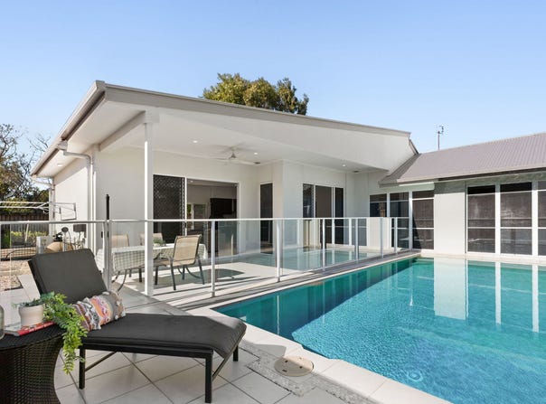 5 Bellanboe Circuit, Pelican Waters, Qld 4551