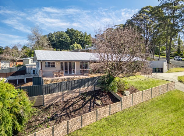29 Warks Hill Road, Kurrajong Heights, NSW 2758