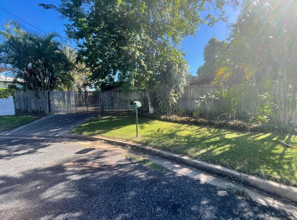 8 Turner Court, Moranbah, Qld 4744