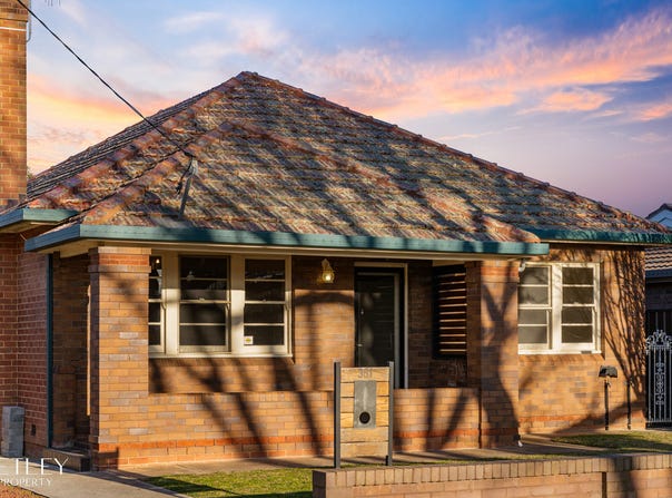361 Auburn Street, Goulburn, NSW 2580