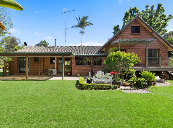 10 Heights Place, Hornsby Heights, NSW 2077