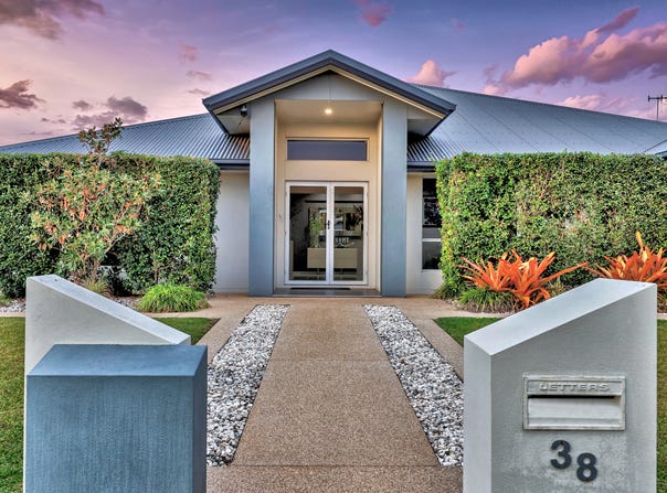 38 Lakeview Drive, Bundaberg North, Qld 4670