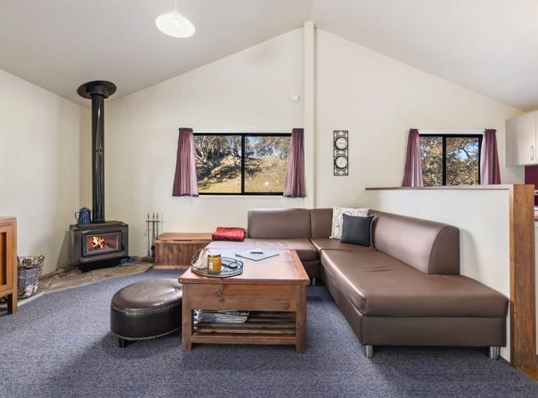 45 Maunders Lane, Hill Top, NSW 2628