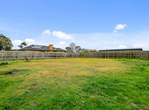 9  Malnham Crescent, Newborough, Vic 3825