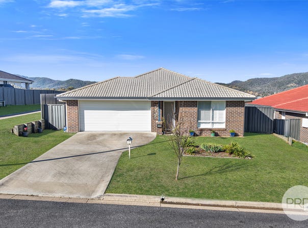 77 Denman Avenue, Kootingal, NSW 2352