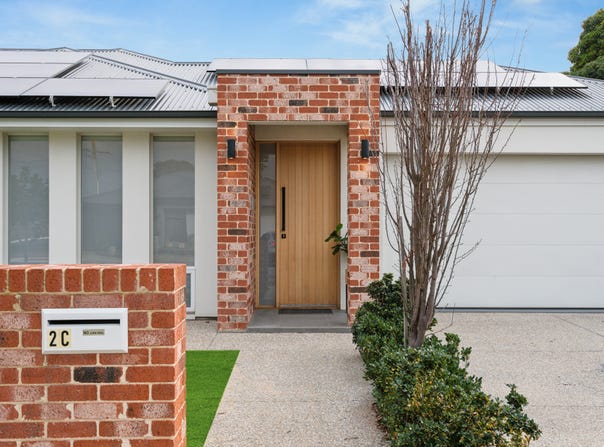 2C Struan Avenue, Warradale, SA 5046
