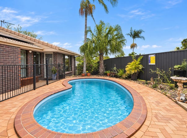 32 Zinnea Street, Elanora, Qld 4221