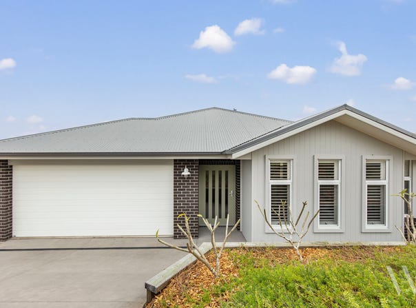 33 Furness Road, Southside, Qld 4570