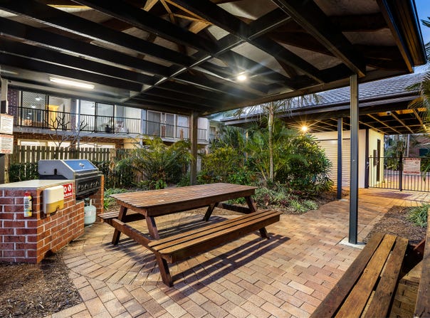 67/7-9 Santa Cruz Boulevard, Clear Island Waters, Qld 4226