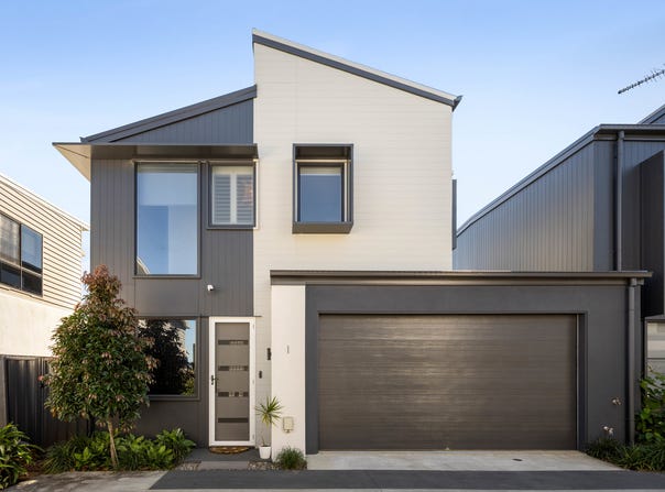 1/18 Oasis Close, Manly West, Qld 4179