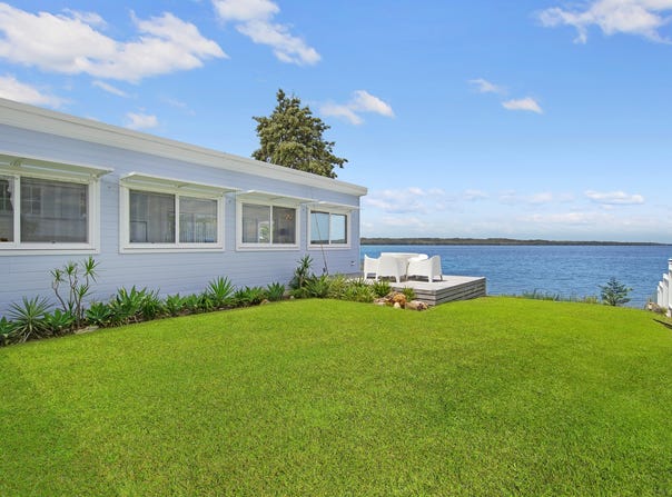 1 Cross Street, Toukley, NSW 2263