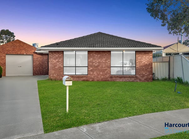 11 Chadwell Place, Kings Park, Vic 3021