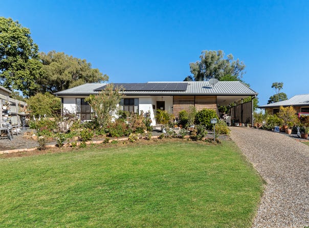 4 Beverly Place, Gracemere, Qld 4702