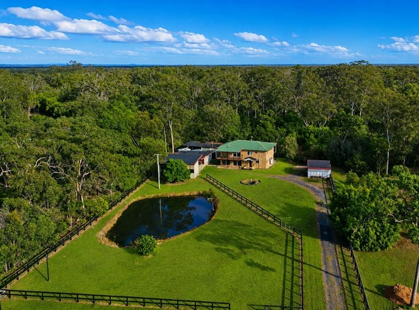 122 Pacific Haven Circuit, Pacific Haven, Qld 4659