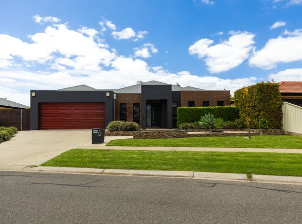 6 Barraclough Way, Mildura, Vic 3500