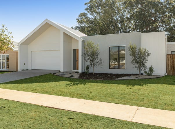 16 Wetherby Street, Highfields, Qld 4352
