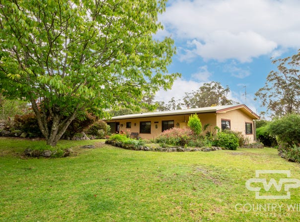 7 Ward Crescent, Glen Innes, NSW 2370