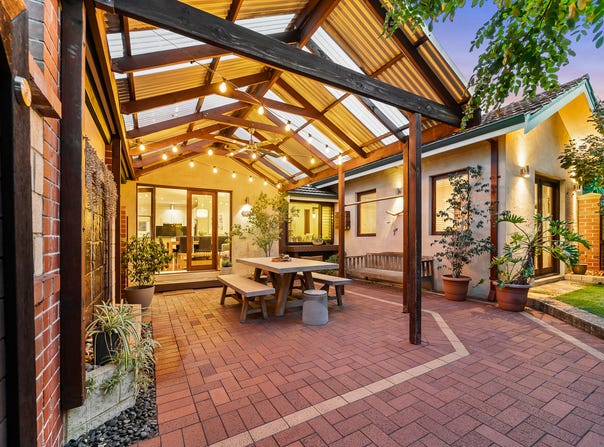 1/57 Cloister Avenue, Manning, WA 6152