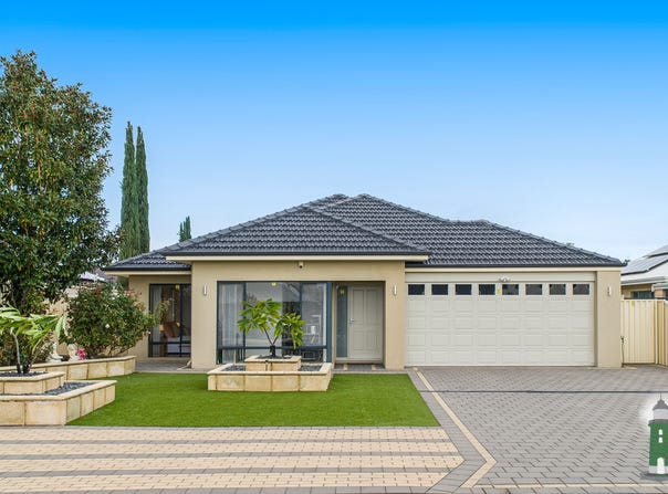 15 Albion Avenue, Lake Coogee, WA 6166