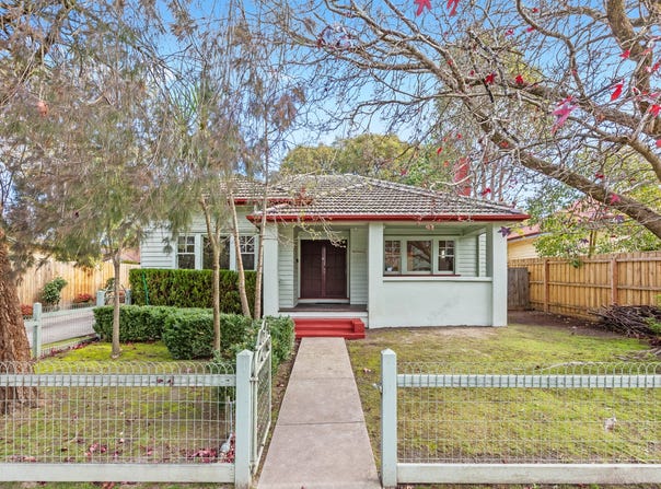 8 Lusher Road, Croydon, Vic 3136