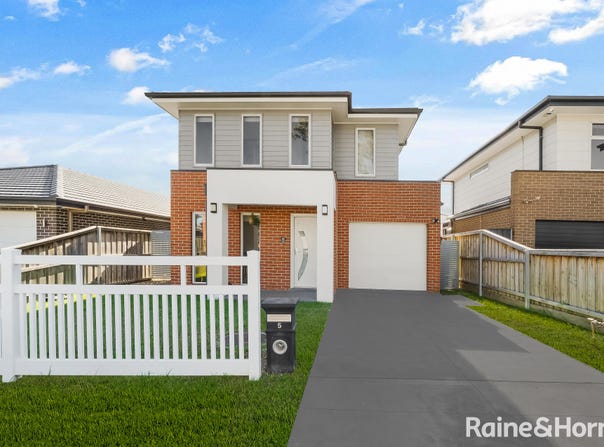 5 Hotham Road, Minto, NSW 2566