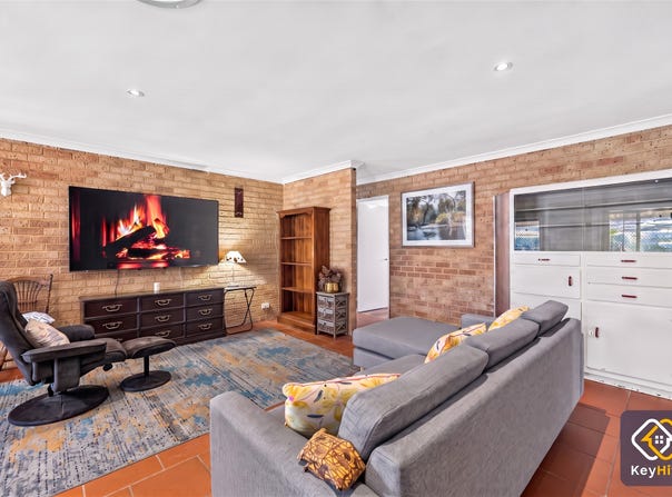 21 Gnangara Drive, Waikiki, WA 6169