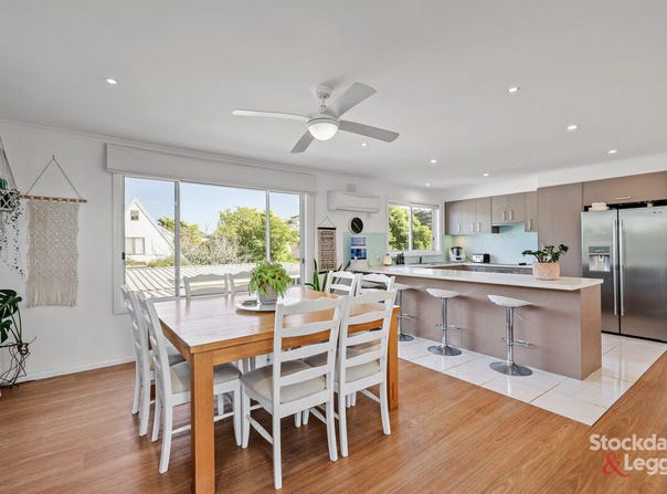 2 Paringi Court, Cowes, Vic 3922