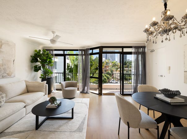 14/24 Second Avenue, Broadbeach, Qld 4218