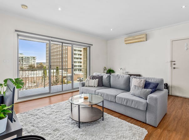 18/123 Lowanna Street, Braddon, ACT 2612