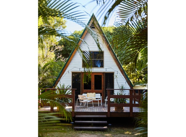 105 Horseshoe Bay Road, Horseshoe Bay, Qld 4819