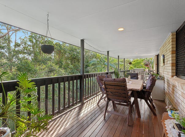 64 Forest Drive, Elanora, Qld 4221