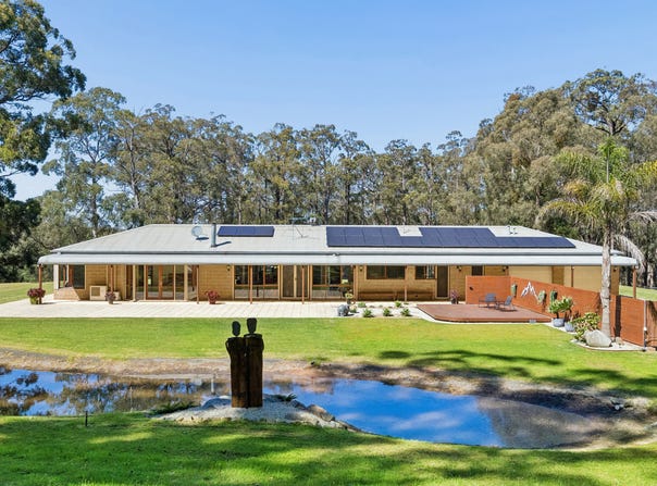 4 Brentwood Close, Dewhurst, Vic 3808