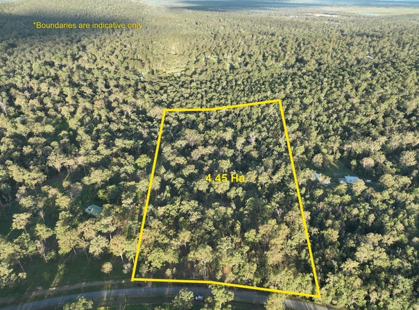 150 Royal Drive, Mount Hallen, Qld 4312
