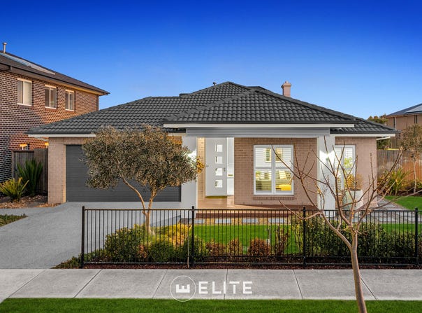 15 Tallrush Street, Clyde North, Vic 3978
