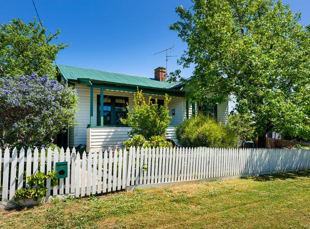 31 Bowden Street, Castlemaine, Vic 3450