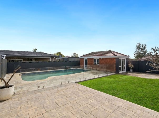 15 Breasley Avenue, Yagoona, NSW 2199
