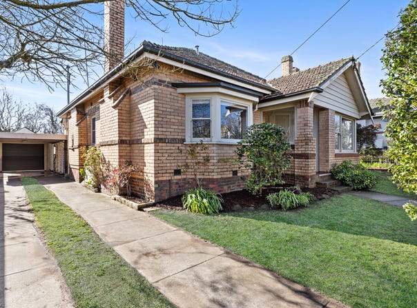 14 Brawn Avenue, Lake Wendouree, Vic 3350