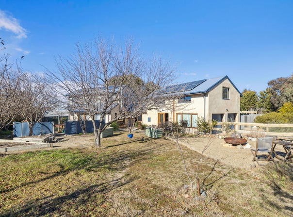 19 Roberson Street, Berridale, NSW 2628