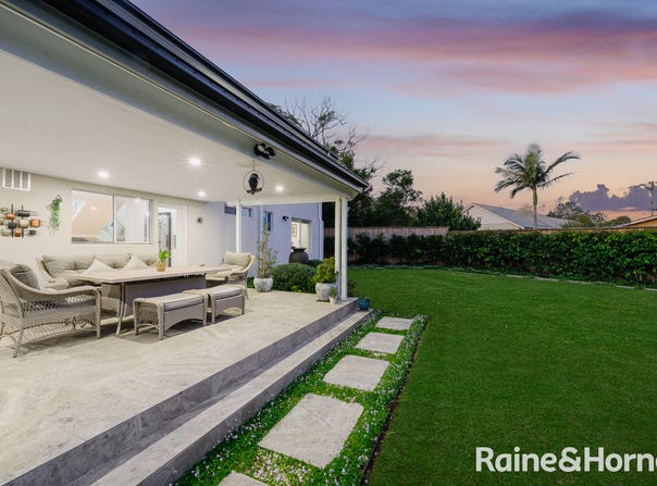 6 Moonah Close, St Ives Chase, NSW 2075