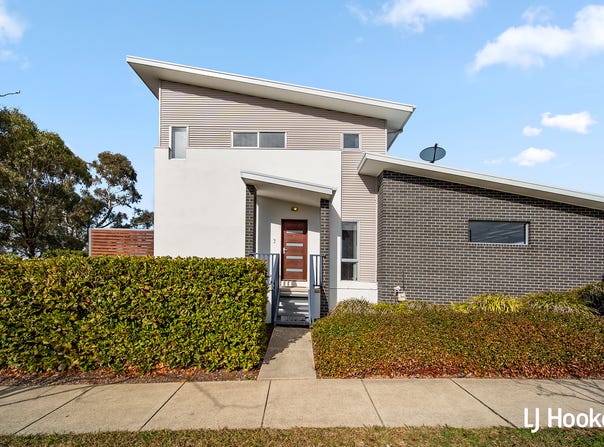 18/5 Keith Waller Rise, Casey, ACT 2913