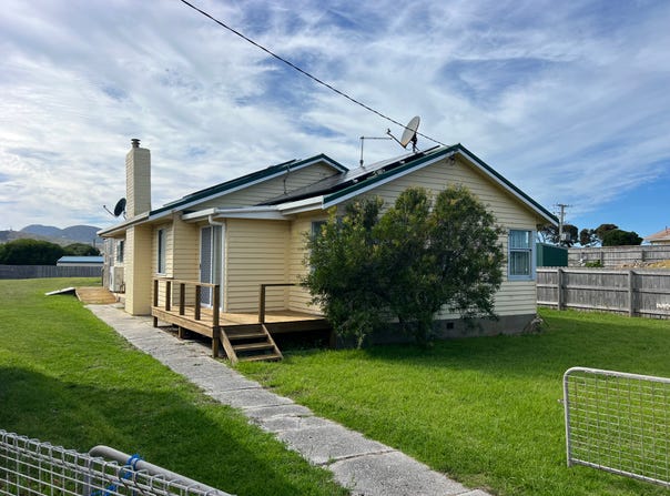 15 Patrick Street, Whitemark, Tas 7255