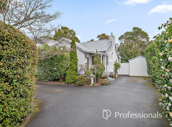 77 Hereford Road, Mount Evelyn, Vic 3796