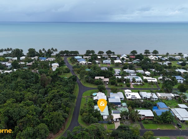 22 Enid Street, Flying Fish Point, Qld 4860